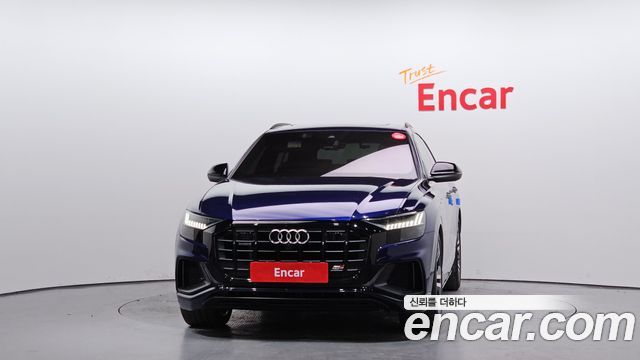 Audi Q8 2023 — photo 3