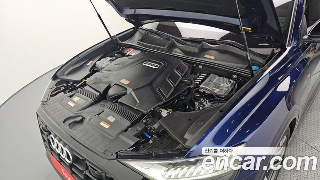 Audi Q8 2023 — photo 6