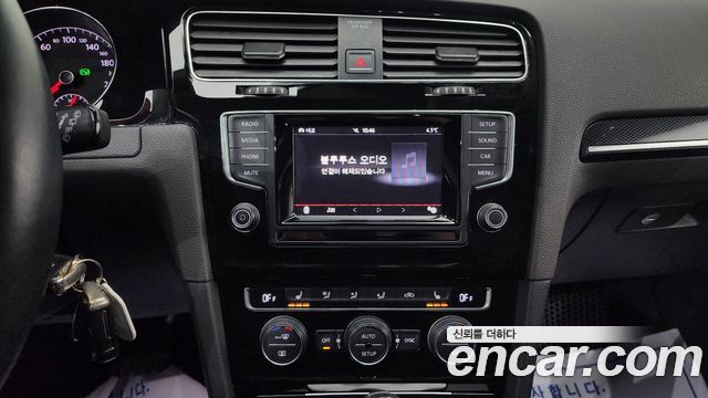 Volkswagen Golf 2014 — photo 17