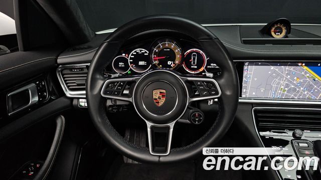 Porsche Panamera 2020 — photo 12
