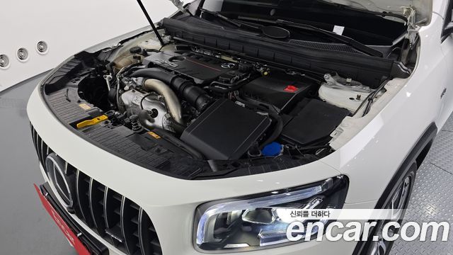 Mercedes-Benz GLB-Class 2021 — photo 6