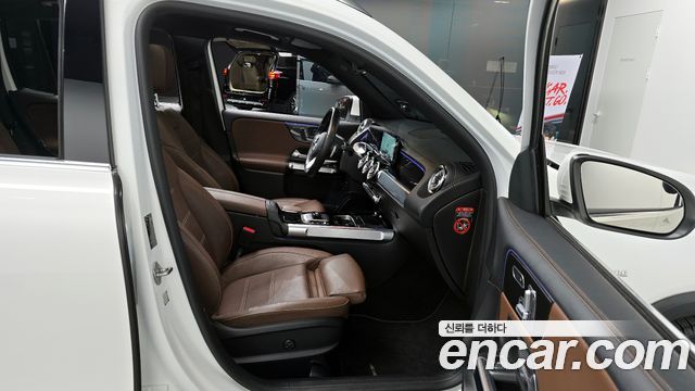 Mercedes-Benz GLB-Class 2021 — photo 10