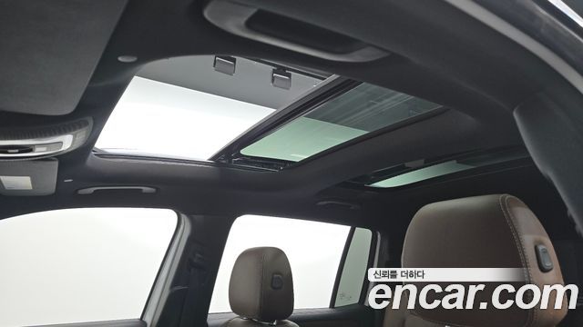 Mercedes-Benz GLB-Class 2021 — photo 19