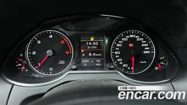 Audi Q5 2012 — photo 8