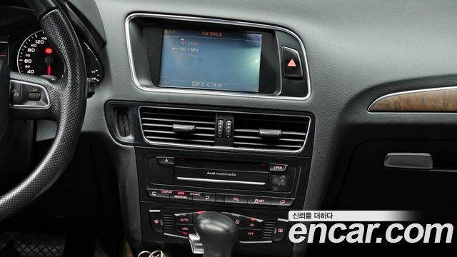 Audi Q5 2012 — photo 14