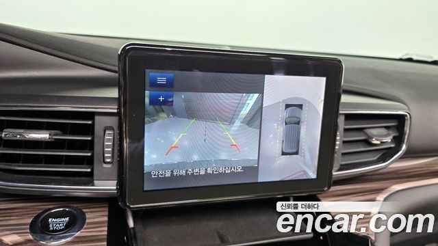 Ford Explorer 2023 — photo 16
