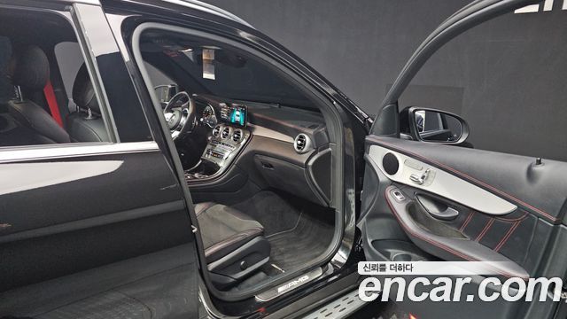 Mercedes-Benz GLC-Class 2022 — photo 11
