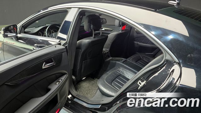 Mercedes-Benz CLS-Class 2012 — photo 11