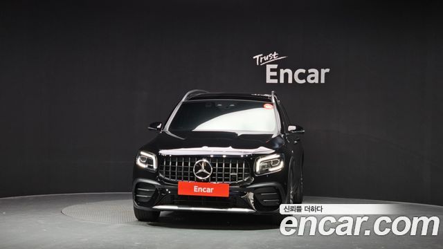 Mercedes-Benz GLB-Class 2023 — photo 3