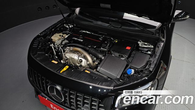Mercedes-Benz GLB-Class 2023 — photo 6