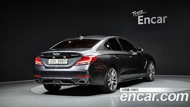 Genesis G70 2018 — photo 2