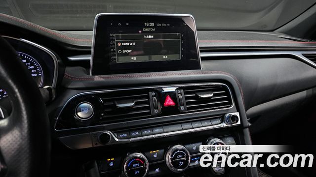 Genesis G70 2018 — photo 14