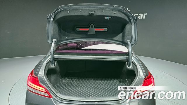 Genesis G70 2018 — photo 20