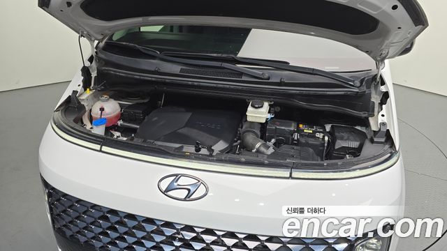 Hyundai Staria 2022 — photo 6