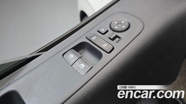 Hyundai Staria 2022 — photo 14