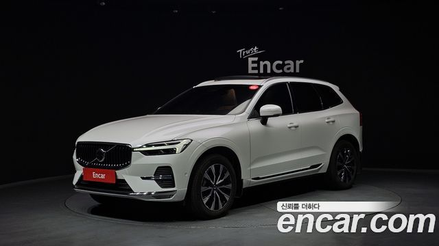 Volvo XC60 2024 — photo 1
