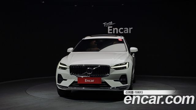 Volvo XC60 2024 — photo 3