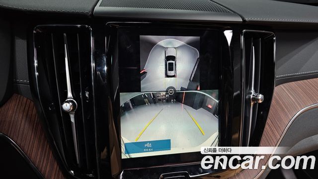 Volvo XC60 2024 — photo 15