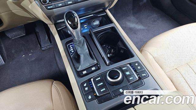 Hyundai Genesis 2016 — photo 9