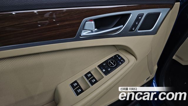 Hyundai Genesis 2016 — photo 17