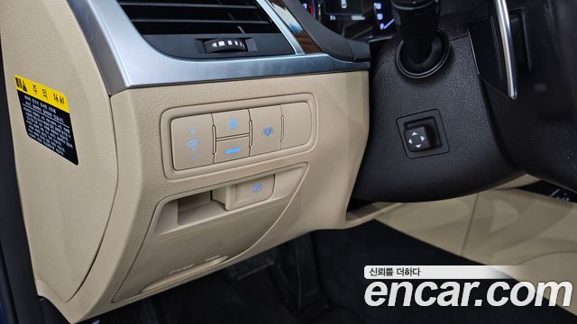 Hyundai Genesis 2016 — photo 18