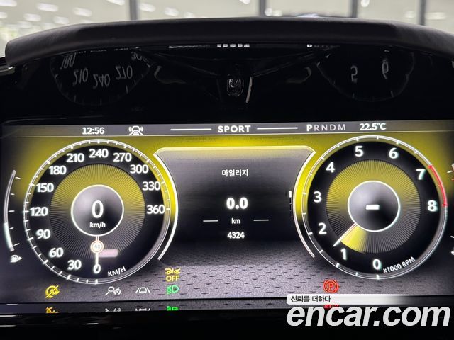 Aston Martin Vantage 2025 — photo 6