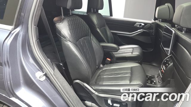 BMW X7 2020 — photo 12