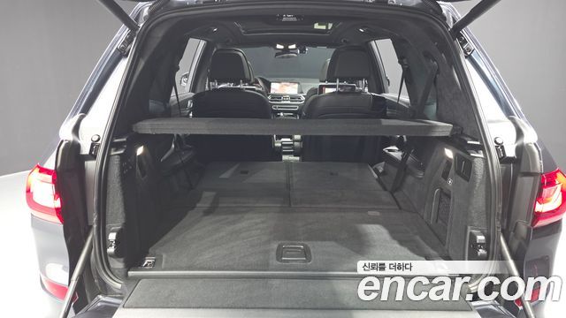 BMW X7 2020 — photo 20
