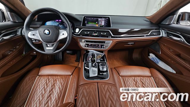 BMW 7-Series 2021 — photo 7
