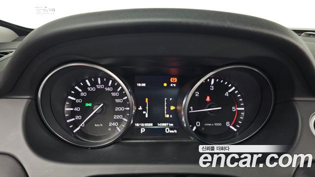Land Rover Discovery Sport 2016 — photo 8