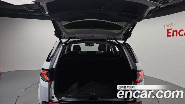 Land Rover Discovery Sport 2016 — photo 20