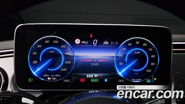 Mercedes-Benz EQE 2024 — photo 8