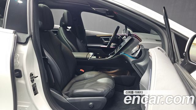 Mercedes-Benz EQE 2024 — photo 11