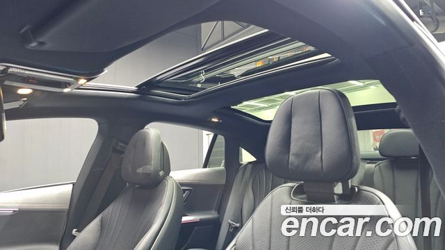 Mercedes-Benz EQE 2024 — photo 19