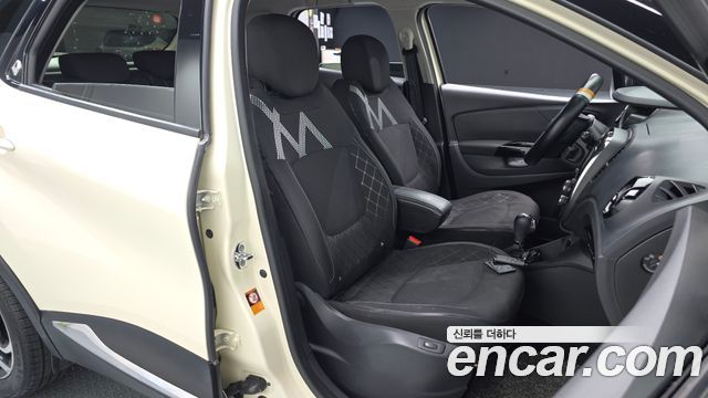 Renault Korea QM3 2014 — photo 10