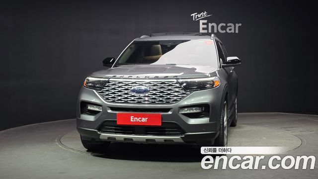 Ford Explorer 2021 — photo 3