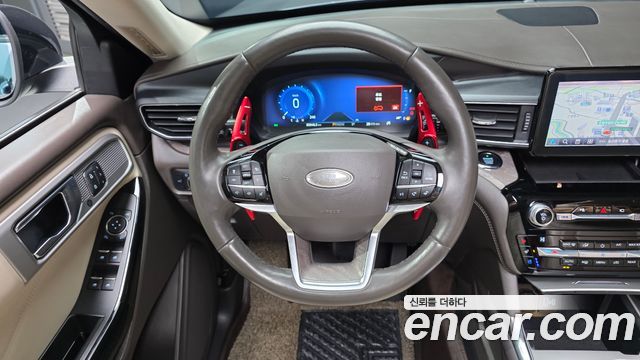 Ford Explorer 2021 — photo 13