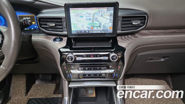 Ford Explorer 2021 — photo 15
