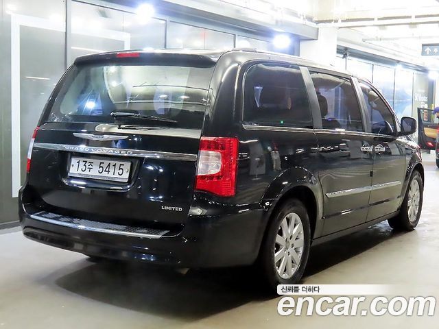 Chrysler Grand Voyager 2014 — photo 5