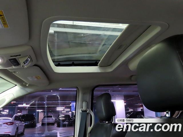 Chrysler Grand Voyager 2014 — photo 17
