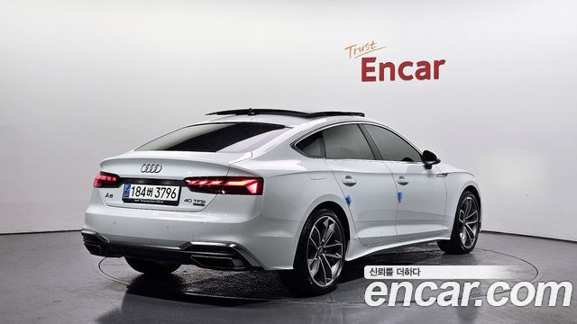 Audi A5 2022 — photo 2