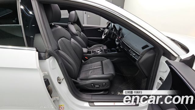 Audi A5 2022 — photo 11