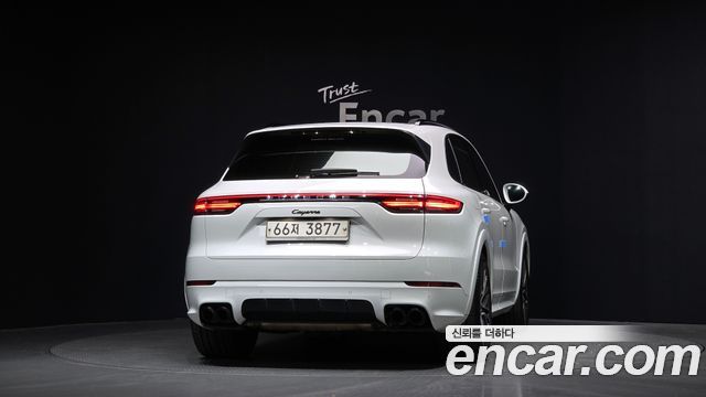 Porsche Cayenne 2019 — photo 4