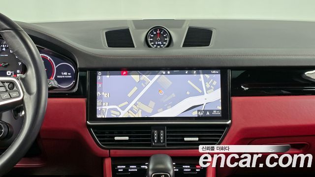 Porsche Cayenne 2019 — photo 14