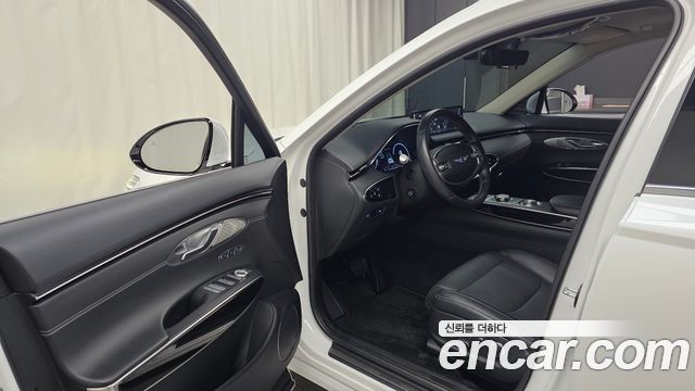 Genesis GV70 2022 — photo 10