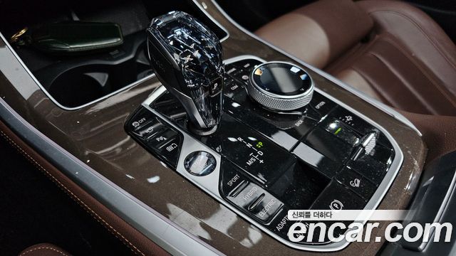 BMW X5 2022 — photo 9