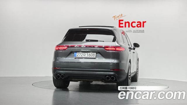 Porsche Cayenne 2021 — photo 4