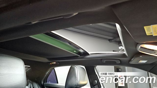 Chrysler 300C 2013 — photo 18
