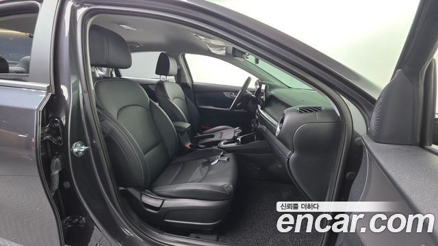 Kia K3 2024 — photo 10