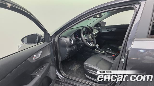 Kia K3 2024 — photo 11
